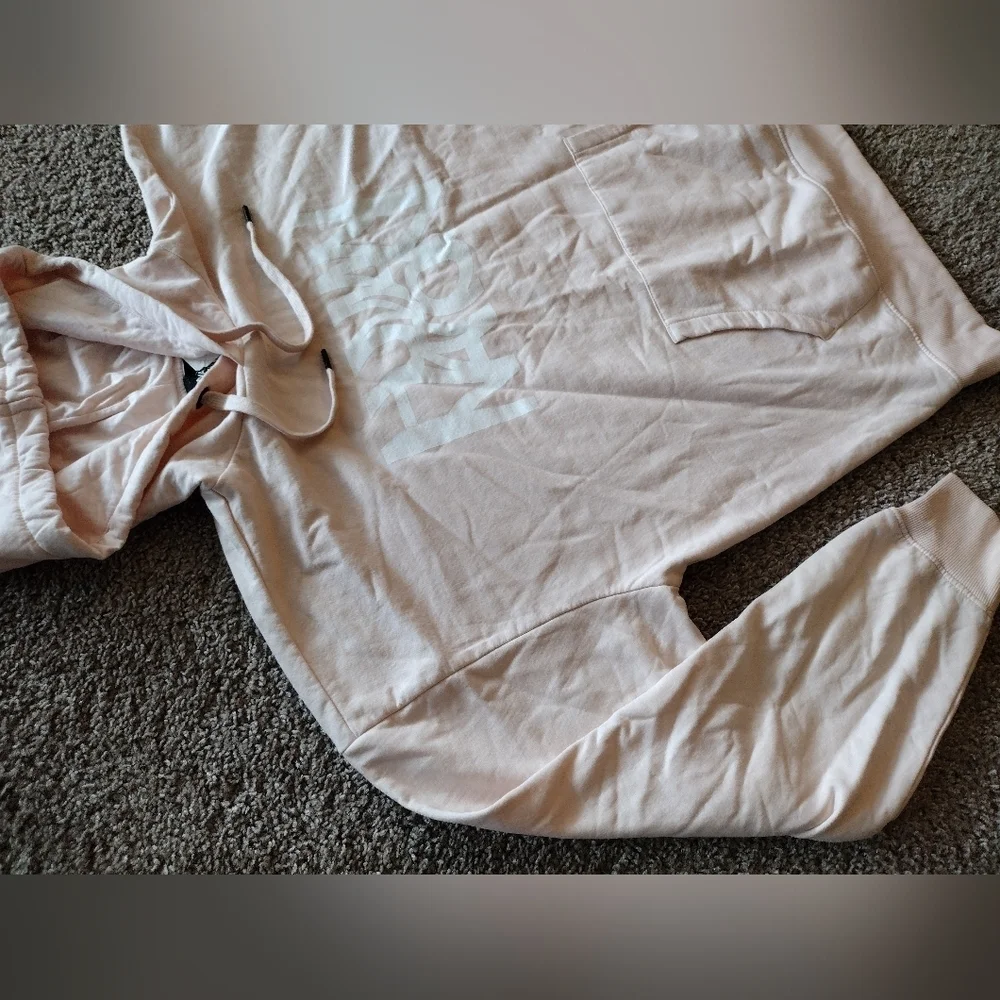 Human Nation Light Pink Pullover Hoodie NWT - Picture 4 of 8